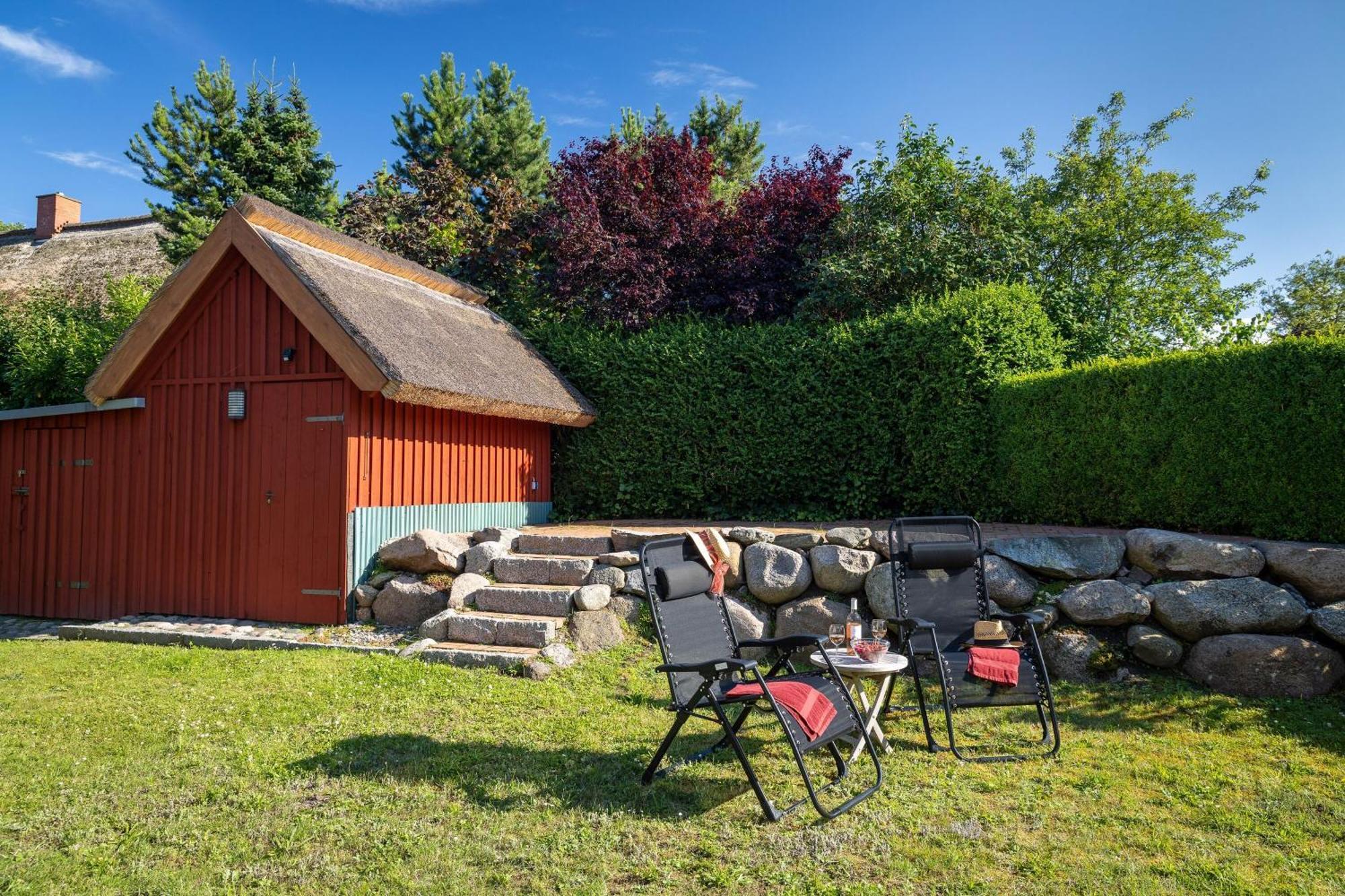 Ferienhaus Preetz 1A - Idylle Unter Reet Burtevitz Exterior foto
